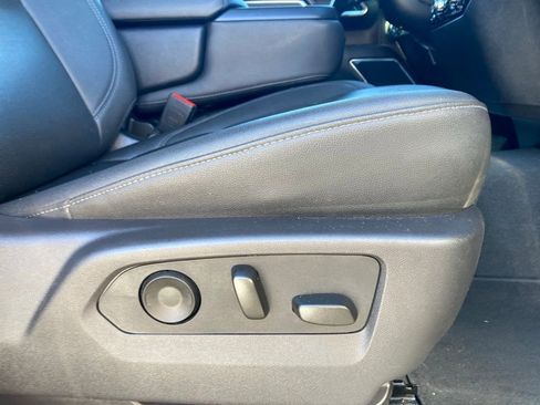 Used 2024 GMC Sierra 1500 SLT image 43