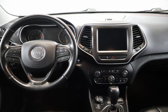 Used 2020 Jeep Cherokee Trailhawk w/ Cold Weather Group AWD/4WD image 13