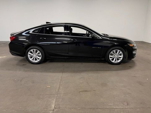 Used 2023 Chevrolet Malibu LT image 2