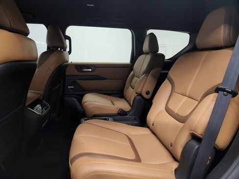 Used 2025 Nissan Armada SL w/ Captain's Chari Seat Package RWD image 21