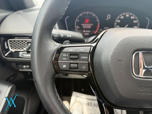 Used 2025 Honda Civic Sport image 31