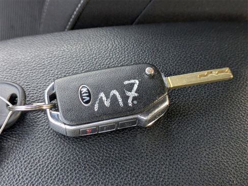 Used 2019 Kia Forte S image 26