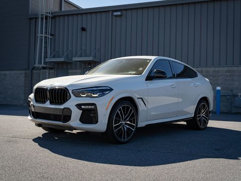 Used 2020 BMW X6 xDrive40i w/ M Sport Package image 3