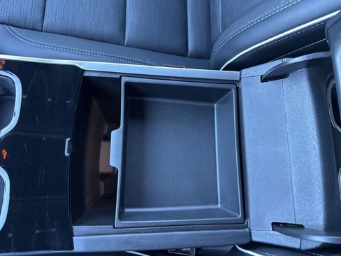 Used 2025 Buick Enclave Sport Touring image 27