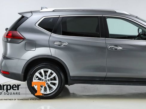 Used 2019 Nissan Rogue SV FWD image 49