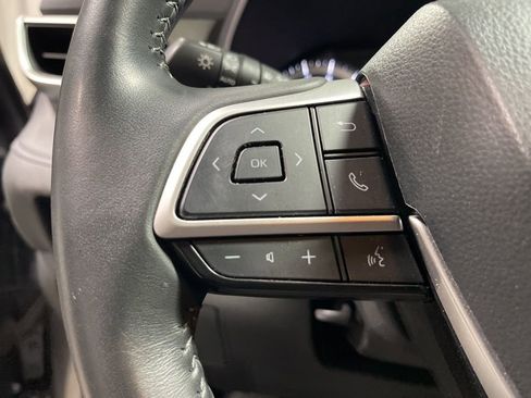 Used 2024 Toyota Highlander XLE image 25