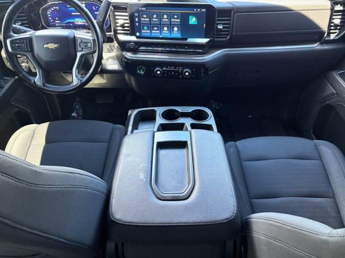 Used 2023 Chevrolet Silverado 1500 LT AWD/4WD image 18