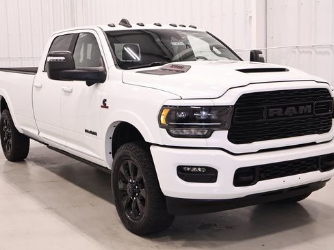 Used 2024 RAM 3500 Limited w/ Night Edition AWD/4WD image 4