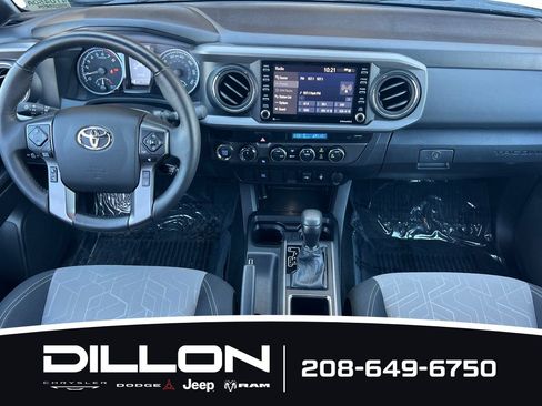 Used 2023 Toyota Tacoma TRD Sport AWD/4WD image 5
