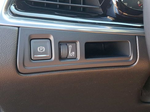 Used 2023 Cadillac XT6 Premium Luxury AWD/4WD image 26