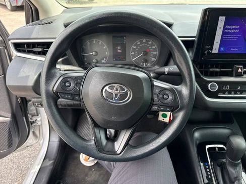 Used 2024 Toyota Corolla LE FWD image 16