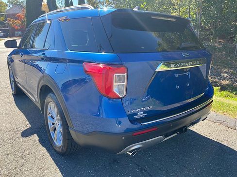 Certified 2021 Ford Explorer Limited w/ Equipment Group 301A image 6