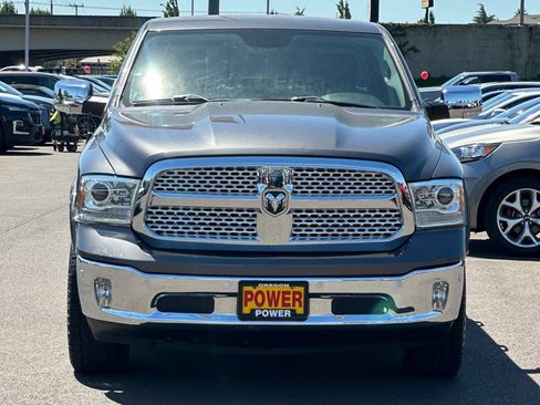 Used 2016 RAM 1500 Laramie w/ Convenience Group AWD/4WD image 9
