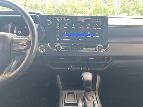 Used 2023 Chevrolet Colorado W/T RWD image 18
