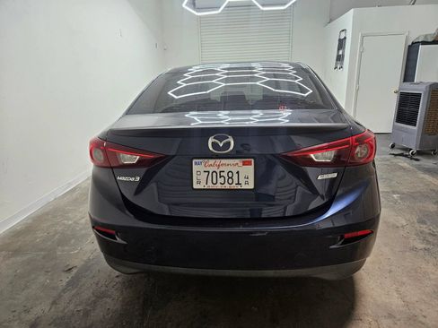 Used 2018 MAZDA MAZDA3 Touring FWD image 7