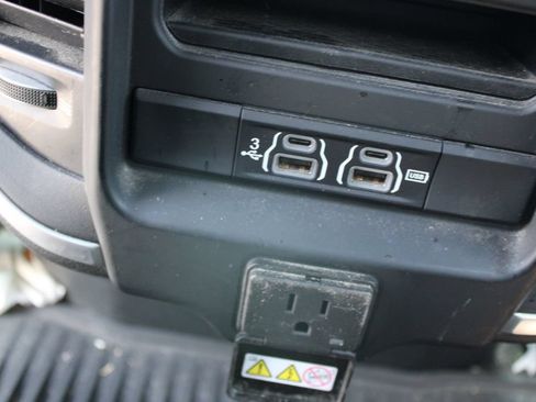 Used 2020 RAM 2500 Big Horn w/ Level 2 Equipment Group AWD/4WD image 22
