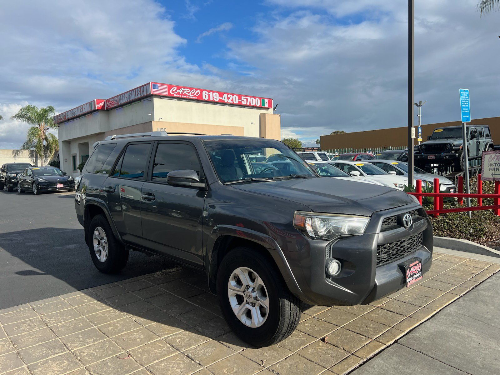 Used 2018 Toyota 4Runner SR5 RWD image 2