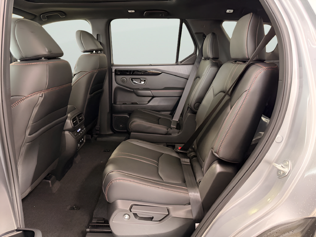 New 2026 Honda Pilot TrailSport image 16