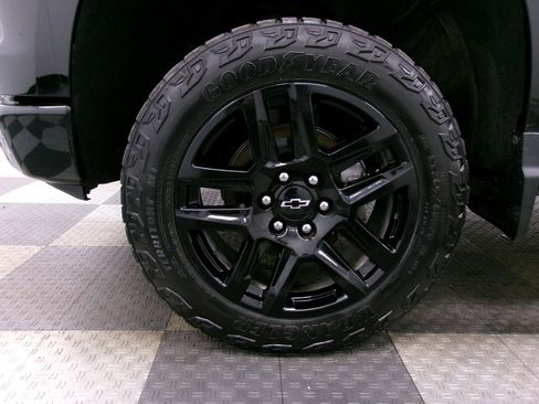 Certified 2024 Chevrolet Silverado 1500 LT Trail Boss w/ Convenience Package II AWD/4WD image 15