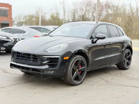 Used 2018 Porsche Macan Turbo image 6