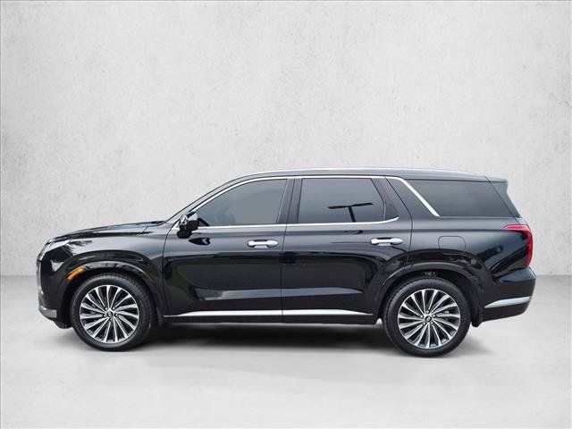 Used 2023 Hyundai Palisade Calligraphy w/ Winter Package FWD image 9