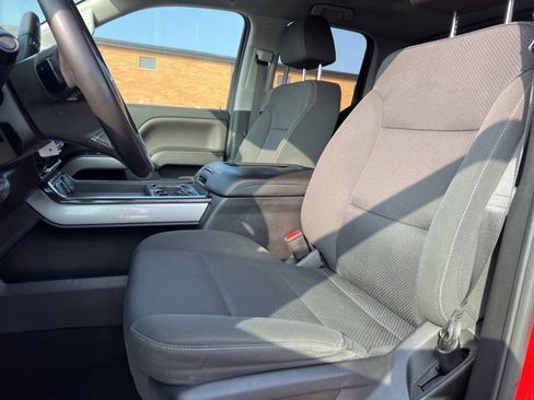 Used 2018 Chevrolet Silverado 1500 LT w/ Rally 2 Edition image 18