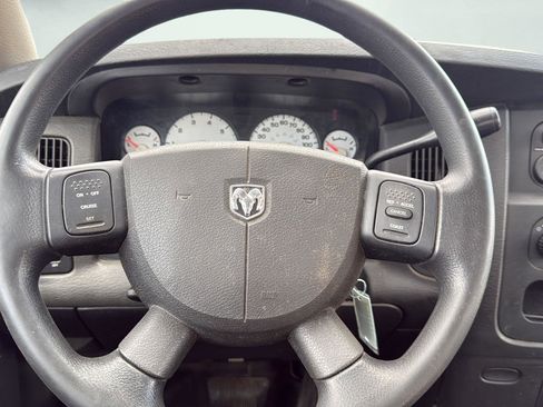 Used 2003 Ford F150 Lariat image 12