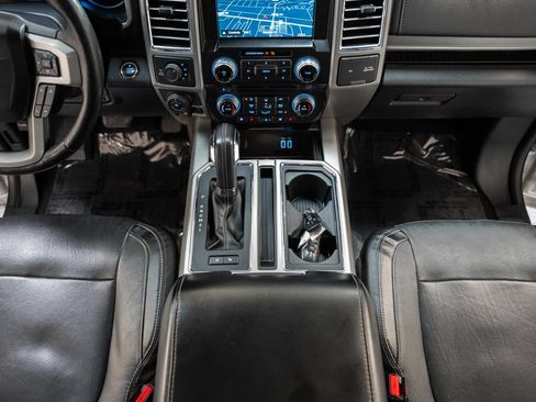 Used 2016 Ford F150 Lariat w/ Equipment Group 502A Luxury AWD/4WD image 33