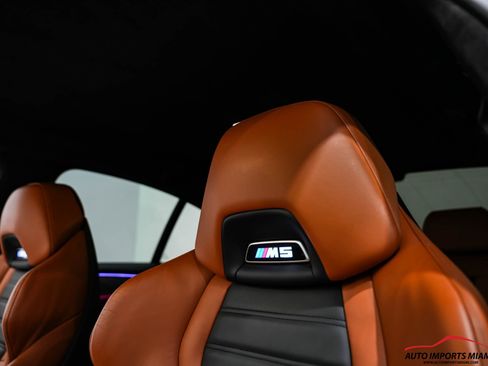Used 2021 BMW M5 image 46