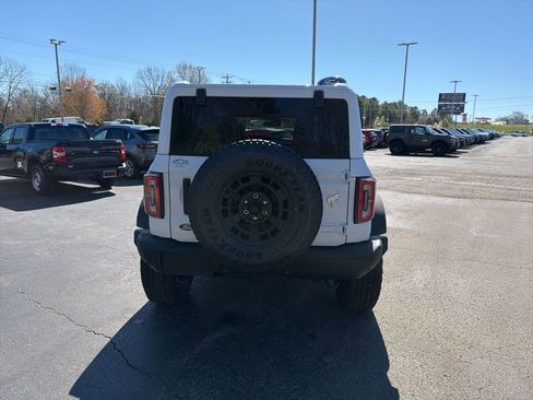 New 2026 Ford Bronco Badlands image 4