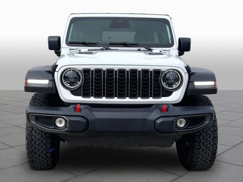 Used 2026 Jeep Wrangler Unlimited Rubicon AWD/4WD image 4