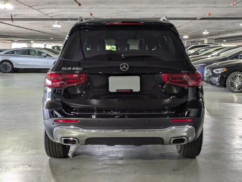 Used 2025 Mercedes-Benz GLB 250 image 6
