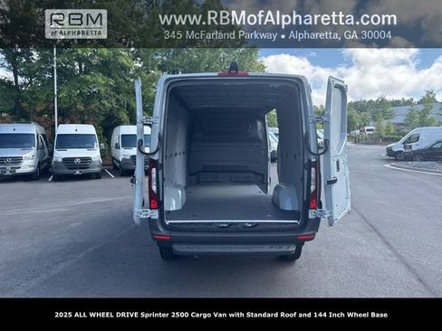 New 2025 Mercedes-Benz Sprinter 2500 image 28