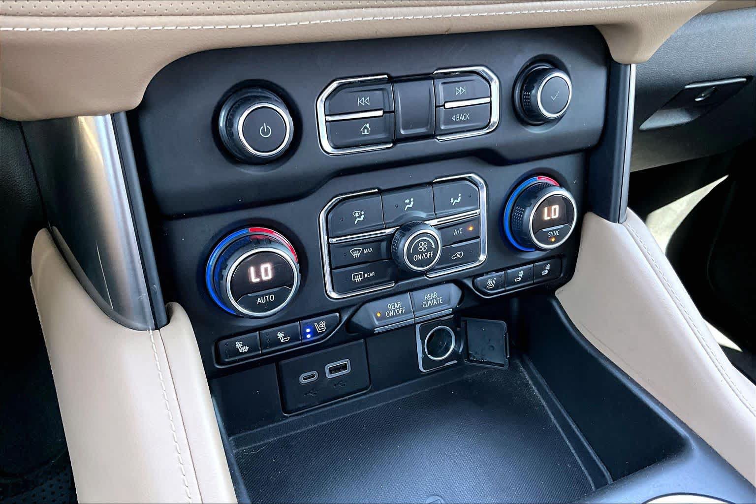Used 2021 Chevrolet Tahoe Premier RWD image 28
