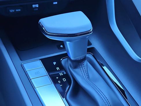 New 2026 Hyundai Elantra Sport FWD image 21