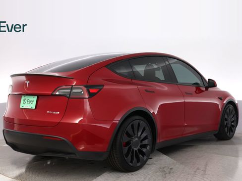 Used 2022 Tesla Model Y Performance AWD/4WD image 3