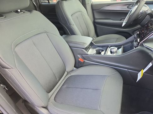 New 2026 Jeep Grand Cherokee Laredo X AWD/4WD image 22