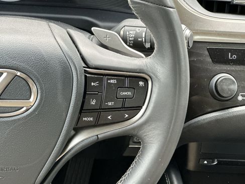 Used 2019 Lexus ES 350 w/ Accessory Package 2 FWD image 21