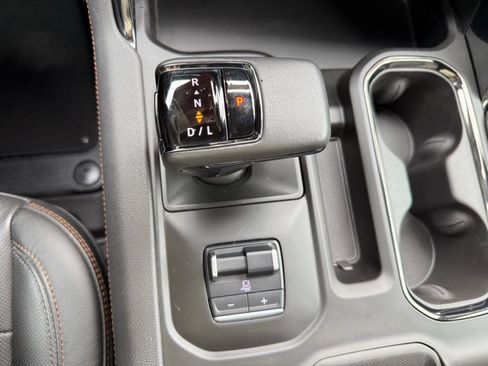 Used 2022 GMC Sierra 1500 AT4 w/ AT4 Premium Package image 15