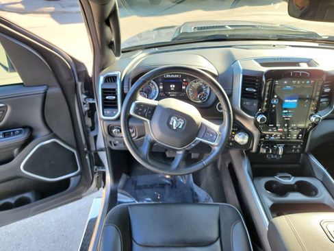 Used 2023 RAM 1500 Laramie AWD/4WD image 17