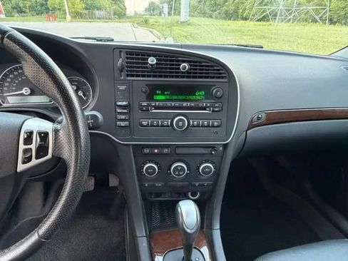 Used 2009 Saab 9-3 2.0T FWD image 24