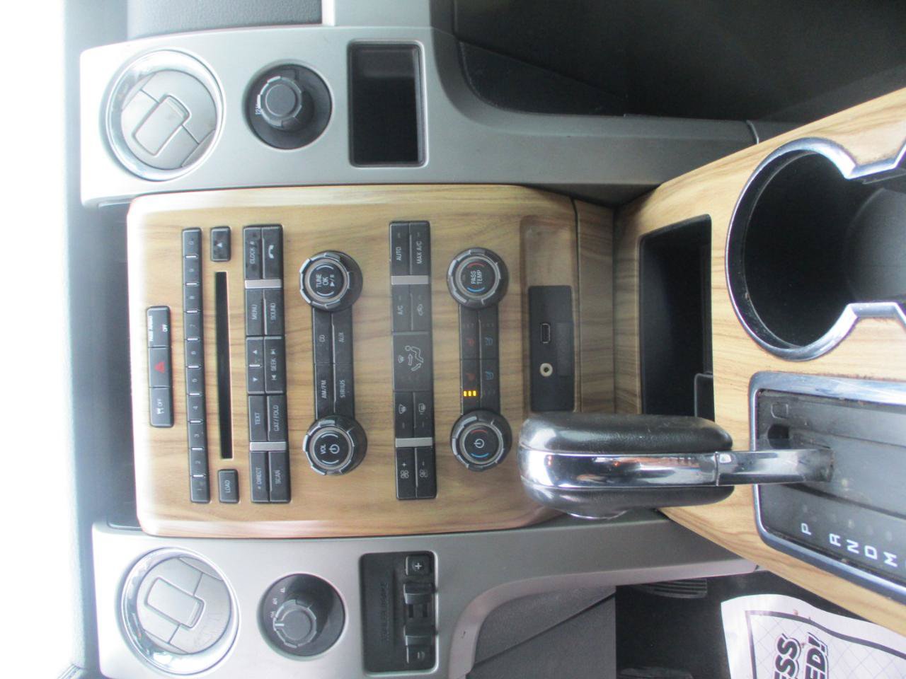 Used 2011 Ford F150 Lariat w/ Lariat Plus Pkg AWD/4WD image 12
