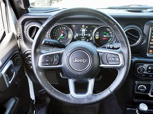 Used 2023 Jeep Wrangler Unlimited Sahara w/ Cold Weather Group AWD/4WD image 23