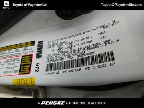 Used 2019 Toyota Tacoma TRD Off-Road image 7