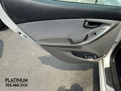 Used 2012 Hyundai Elantra GLS w/ Preferred Pkg 3 FWD image 16