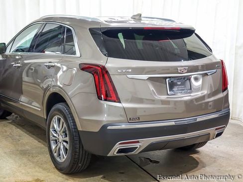 Certified 2023 Cadillac XT5 Premium Luxury FWD image 5