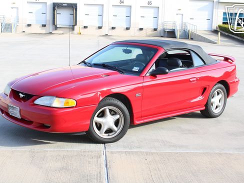 Used 1995 Ford Mustang GT RWD image 26