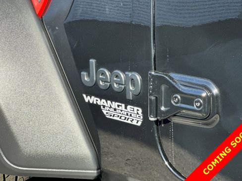 Used 2021 Jeep Wrangler Unlimited Sport image 27