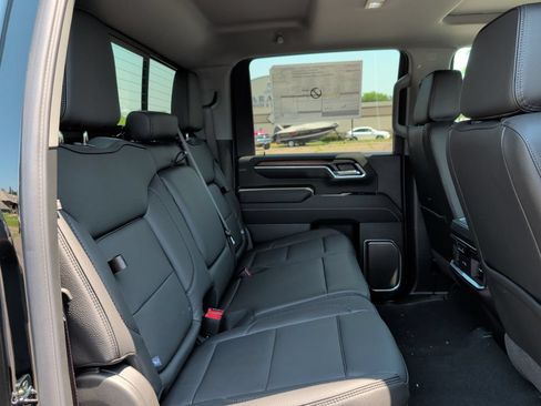 New 2026 GMC Sierra 3500 Denali w/ Denali Reserve Package AWD/4WD image 40