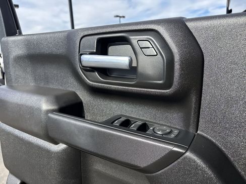 Used 2024 GMC Sierra 2500 Pro w/ Convenience Package image 23